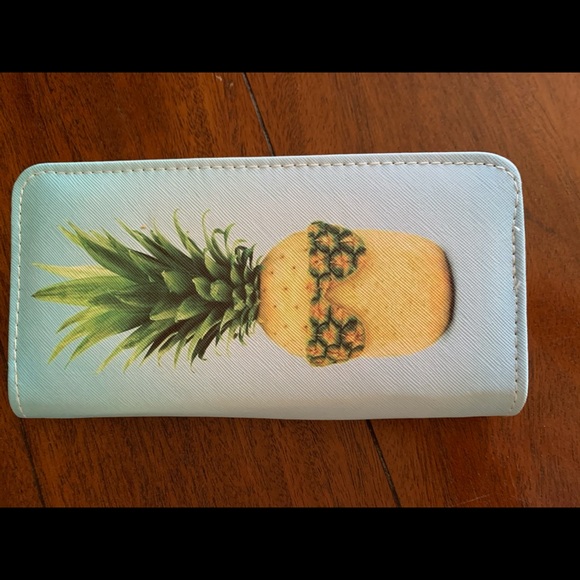 Pineapple Wallet - Picture 8 of 13